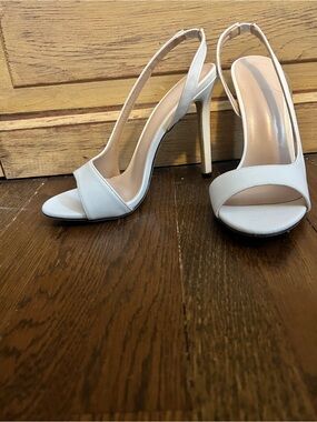 White Slingback Stiletto Heels | Open Toe Minimalist Pumps | Size 8.5
